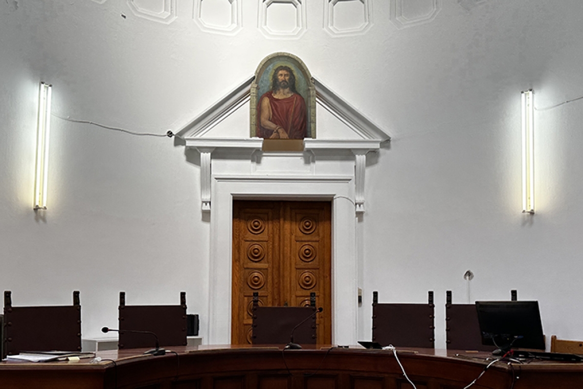 https://www.parapolitika.gr/images/640x360/2/jpg/files/2024-12-03/endooikogeneiaki_via_sexoualiki_parenoxlisi.jpg