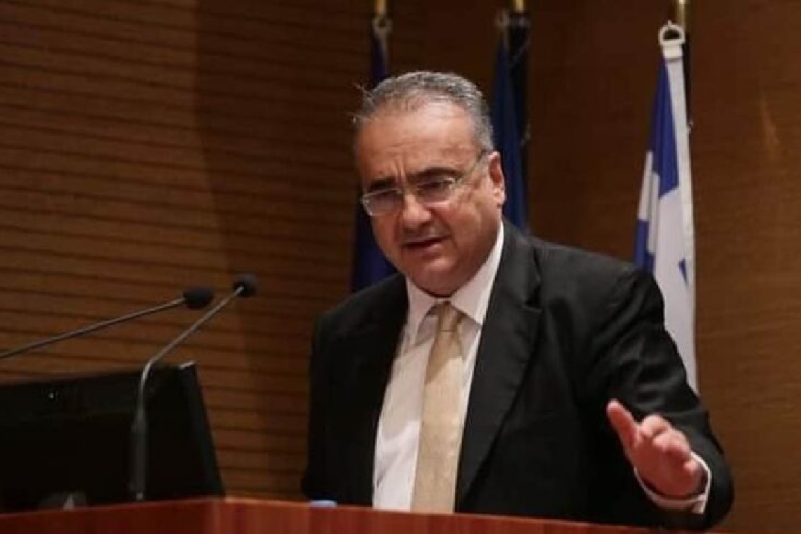https://www.parapolitika.gr/images/640x360/1/jpg/files/2024-04-19/dimitris_vervesos_sta_parapolitika_90_1.jpg