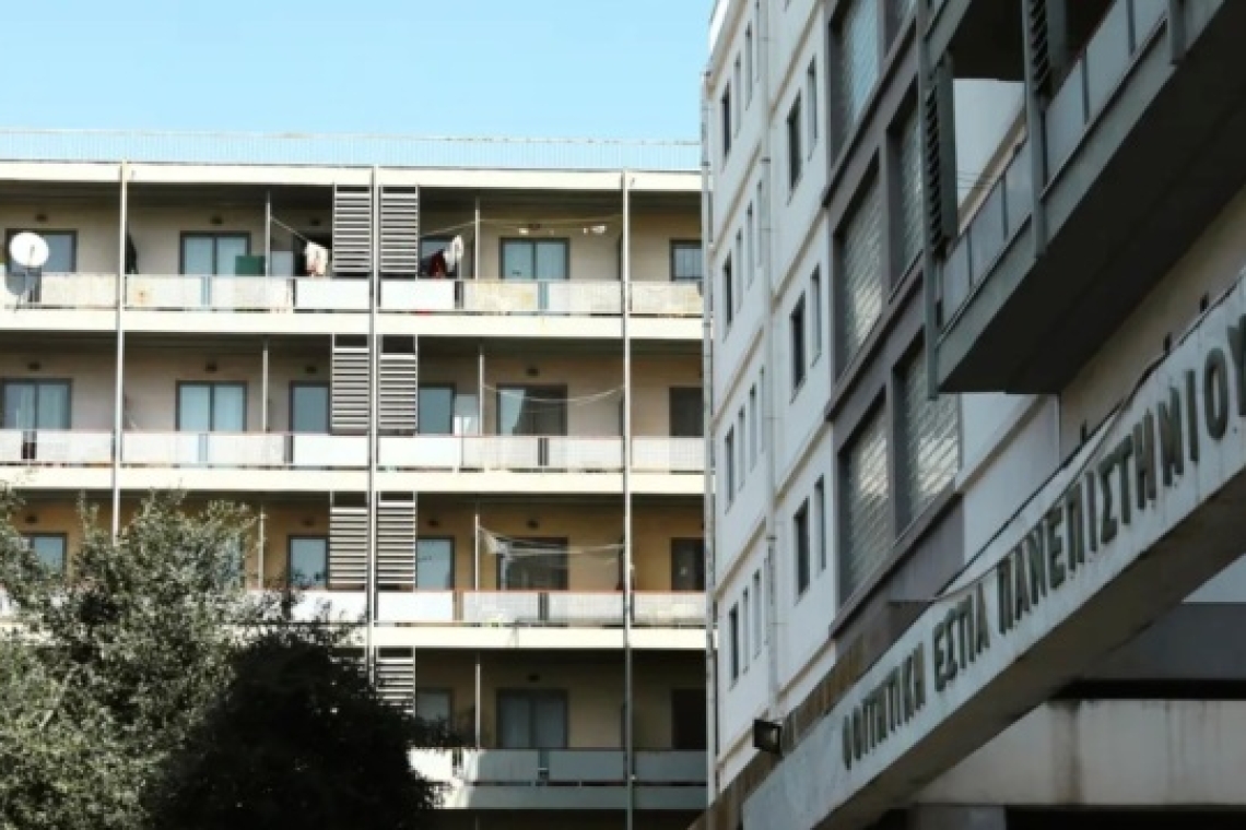 https://www.parapolitika.gr/images/640x360/jpg/files/2025-01-21/foitikes_esties.jpg