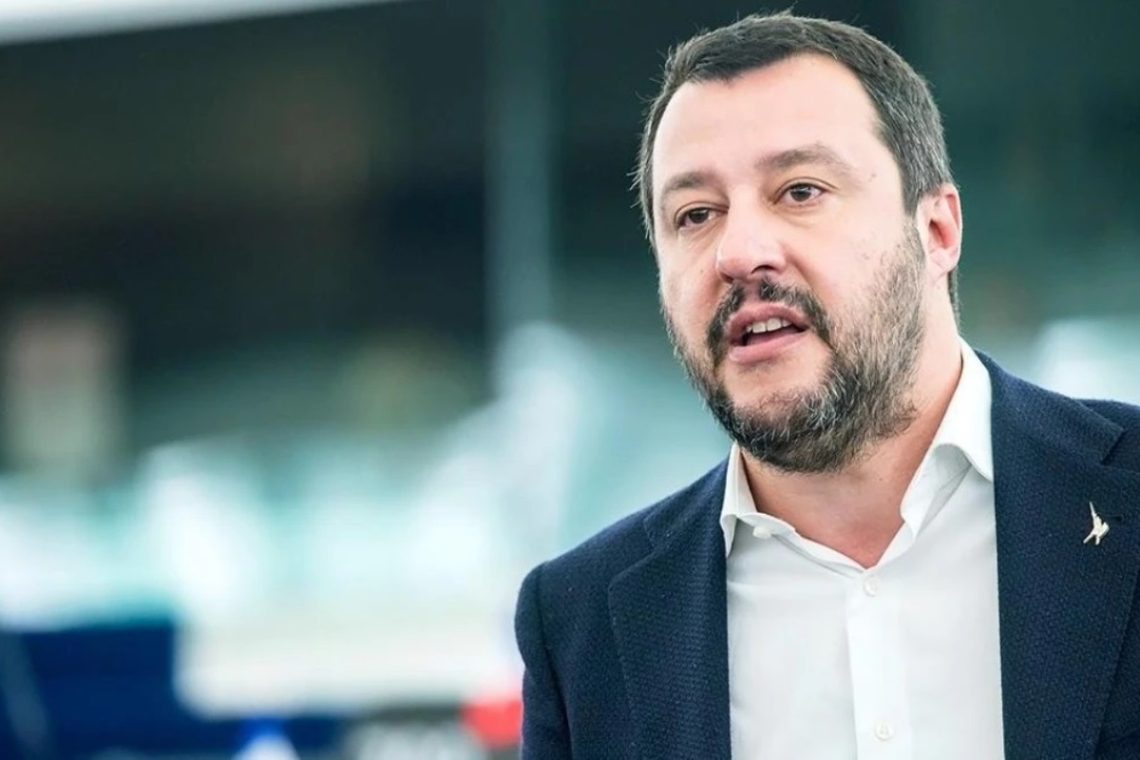 https://www.iefimerida.gr/sites/default/files/styles/medium_article_image/public/2024-02/salvini-omilia.jpg?itok=YatyF6kp