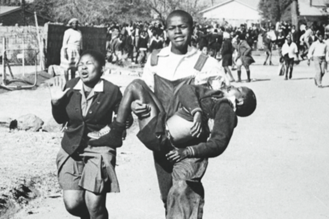 https://www.in.gr/wp-content/uploads/2025/03/apartheid-620x350.jpg