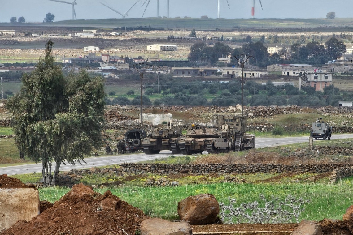 Ισραηλινές επιθέσεις σε στρατιωτικές βάσεις στη Συρία