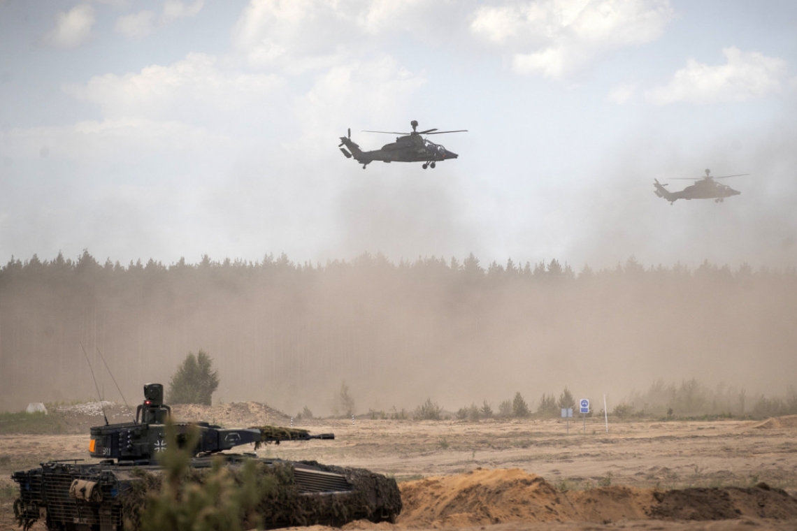 https://www.parapolitika.gr/images/640x360/jpg/files/2025-03-27/route-nato-usa-times.jpg