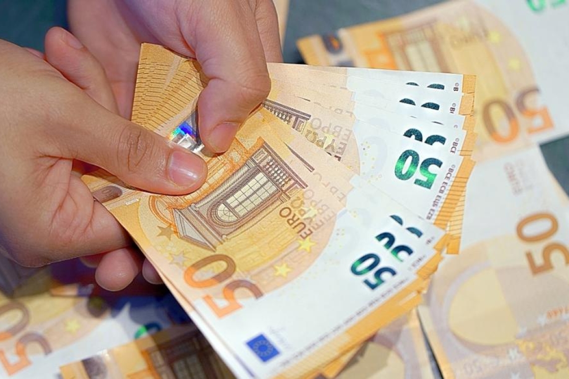 Καταβολή συντάξεων και επιδομάτων πριν τη Μεγάλη Εβδομάδα προτείνει ο ΕΣΑ