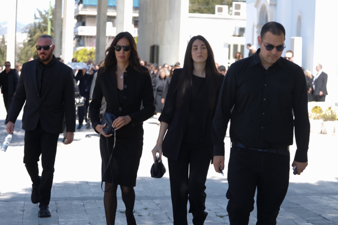 Αλέξης Κούγιας: Συγκίνηση στο 40ήμερο μνημόσυνο της οικογένειας