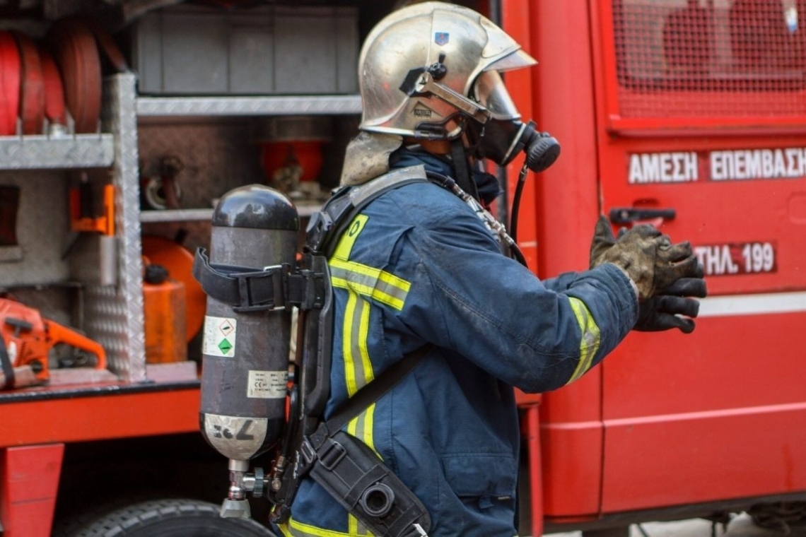 Φωτιά σε αποθήκη γηροκομείου στην Αλεξανδρούπολη
