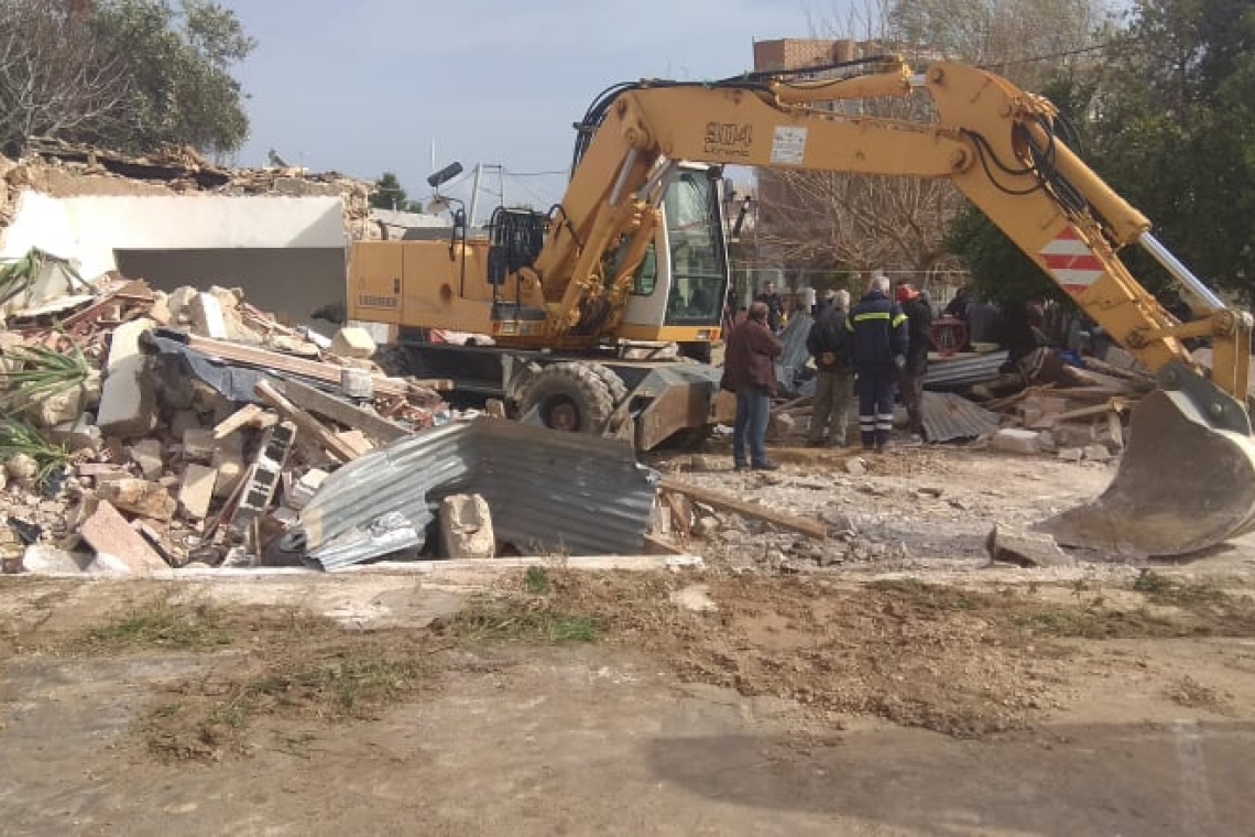 Κατεδάφιση αυθαίρετων κτισμάτων σε καταυλισμό Ρομά στο Κορωπί