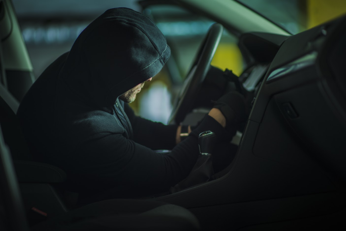 Σύλληψη σπείρας κλεφτών αυτοκινήτων με λεία 400.000 ευρώ