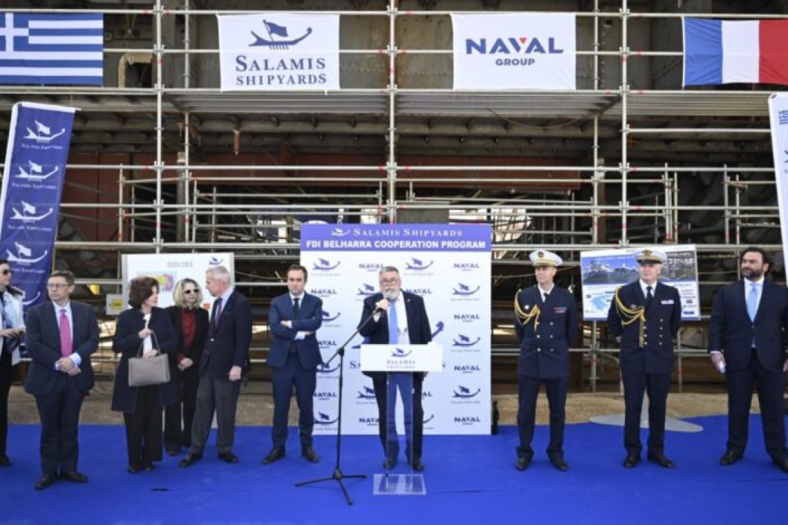 Η επίσκεψη του Γάλλου υπουργού Άμυνας στα ναυπηγεία Σαλαμίνας