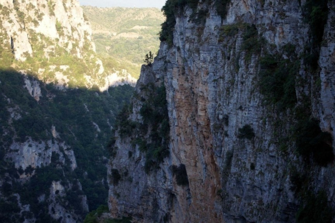 Τουρίστρια τραυματίστηκε σε φαράγγι στα Σφακιά Κρήτης