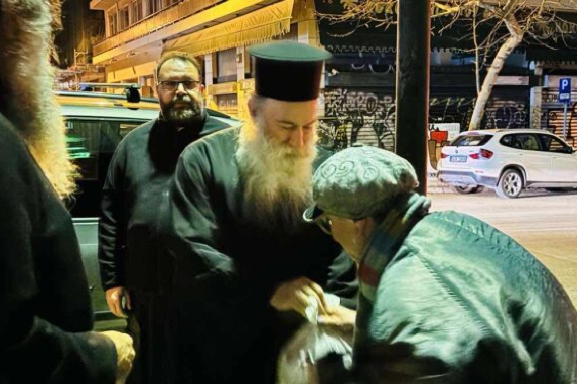 Ουσιαστική στήριξη αστέγων από την Ιερά Αρχιεπισκοπή Αθηνών