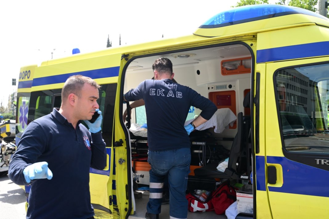 Τραυματισμός ηλικιωμένης από αυτοκίνητο στα Άνω Λιόσια