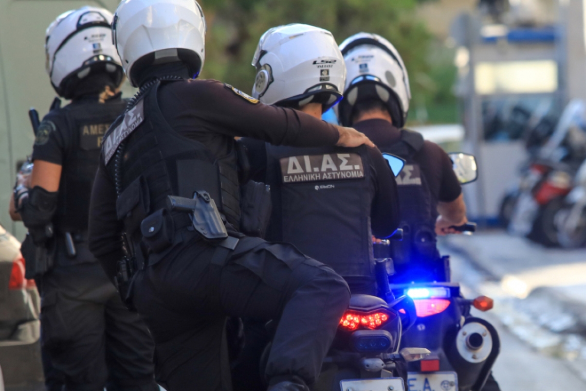 Ληστεία στο Μαρκόπουλο: 20.000 ευρώ η λεία σε κατάστημα τυχερών παιχνιδιών