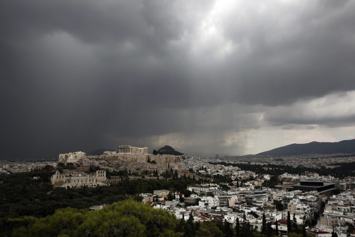 Έντονα καιρικά φαινόμενα στην Αττική: Πότε αναμένονται βροχές και χαλάζι
