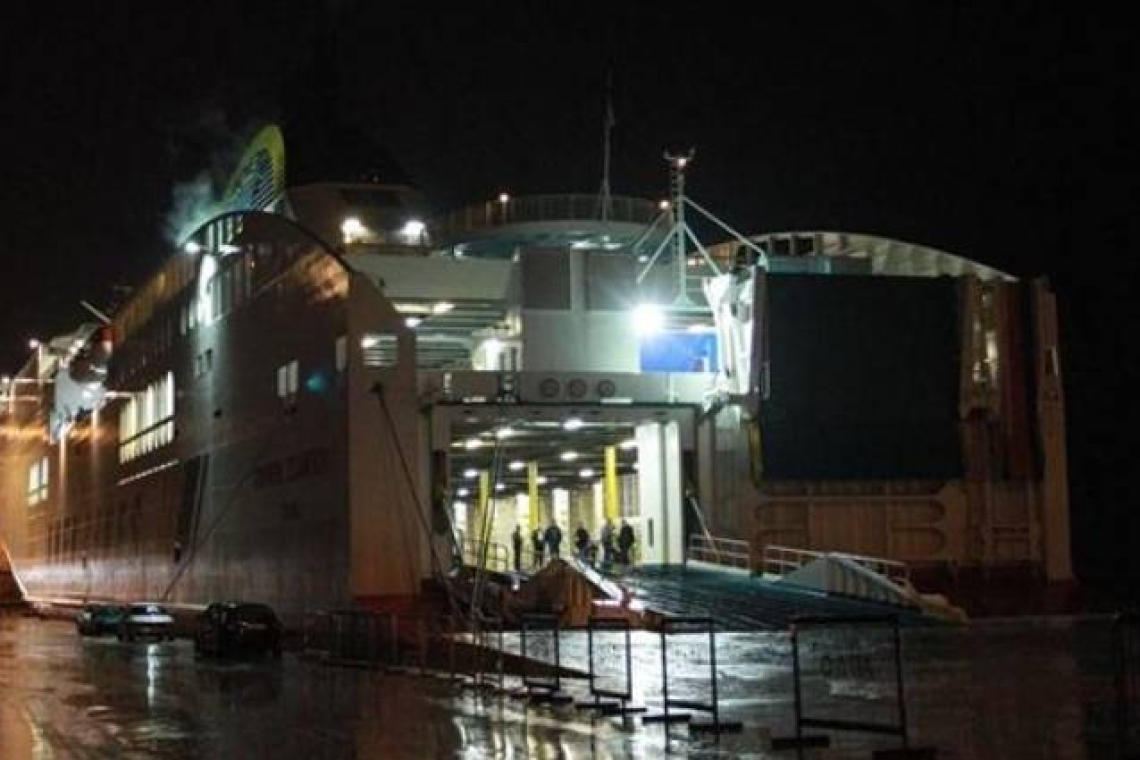 https://www.iefimerida.gr/sites/default/files/styles/medium_article_image/public/2021-04/limani-patras.jpg?itok=06mbuBCX