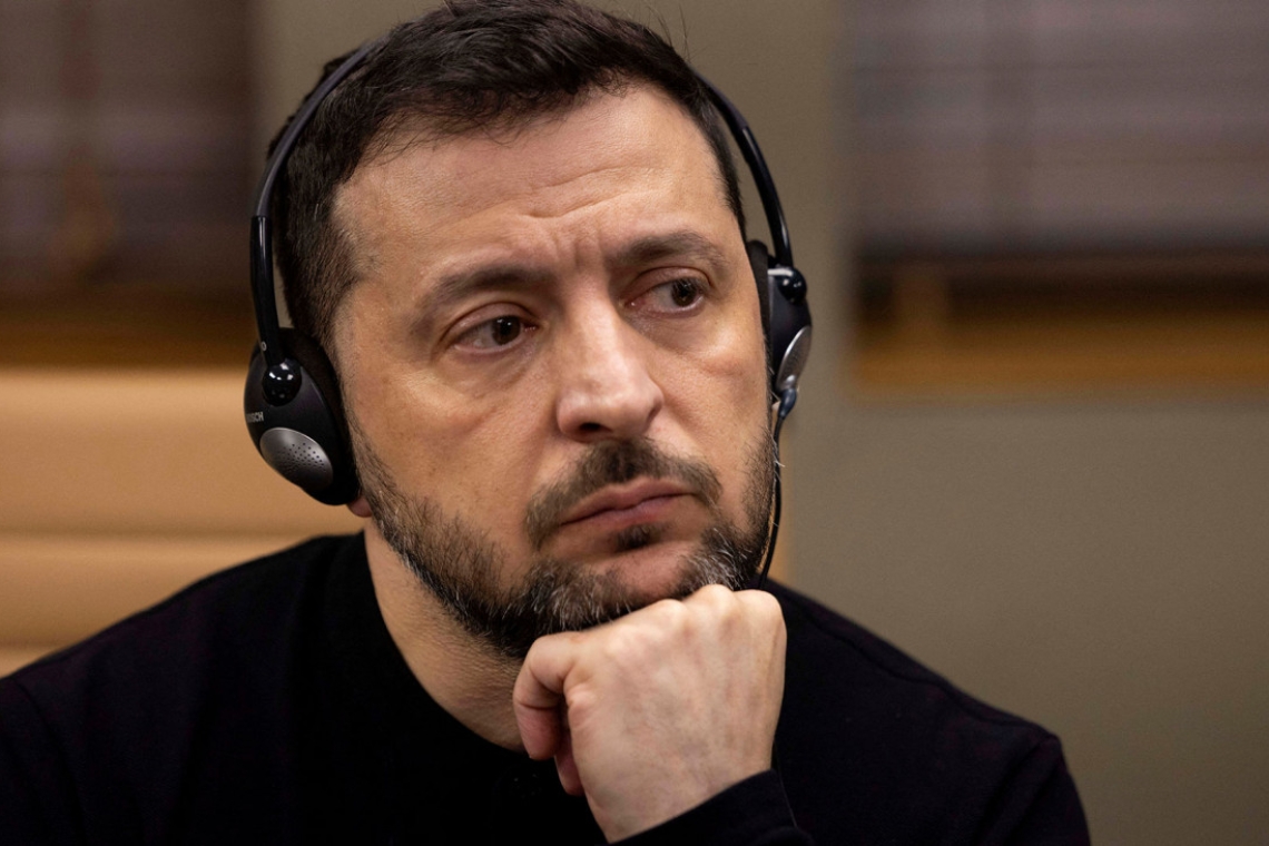 https://www.parapolitika.gr/images/640x360/jpg/files/2025-04-24/zelenski-trump-usa.jpg
