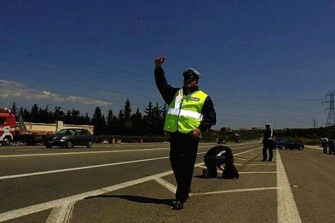 Σύλληψη 27 οδηγών μέσα σε 24 ώρες στη Θεσσαλονίκη για οδήγηση χωρίς δίπλωμα και μέθη