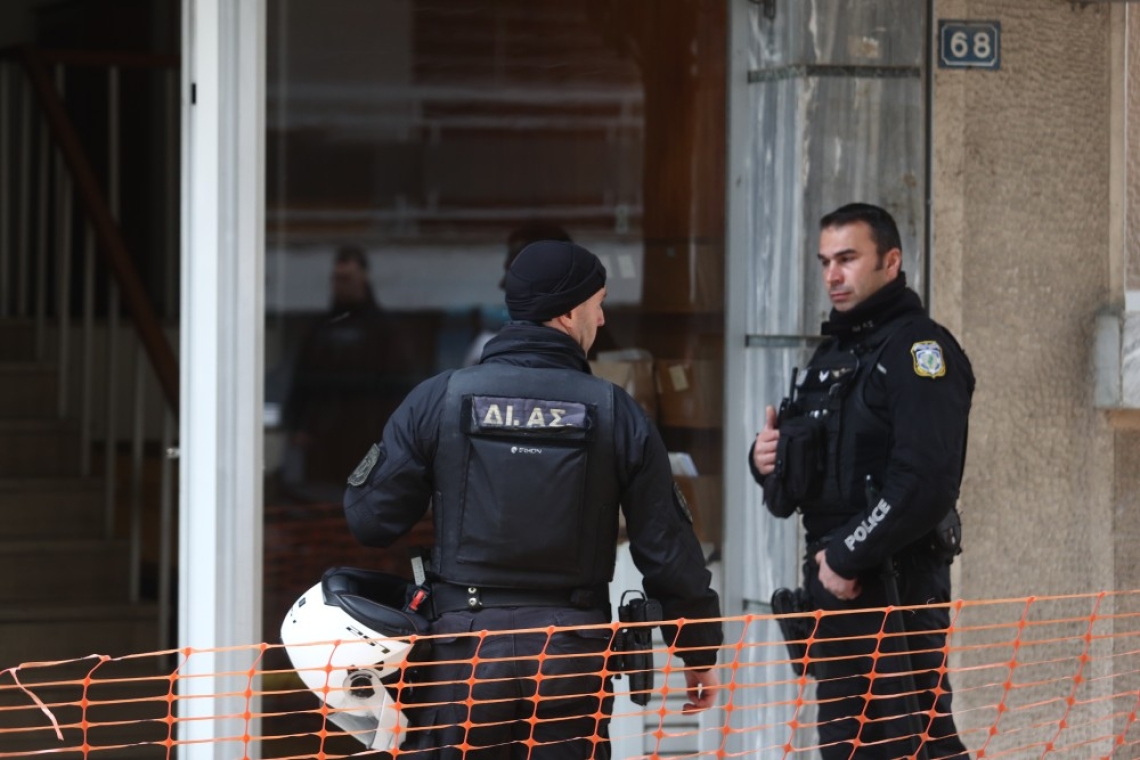 Επιχείρηση της ΕΛΑΣ σε κτηματολογικά γραφεία στην Αθήνα: 9 συλλήψεις