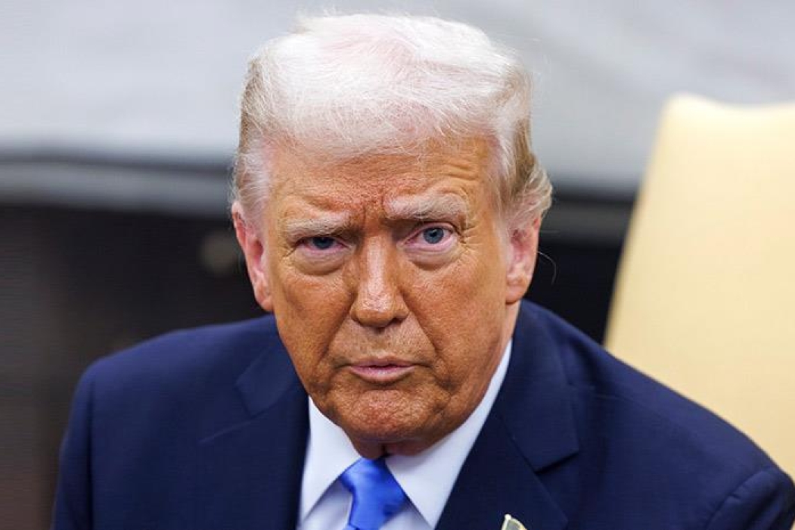 https://www.iefimerida.gr/sites/default/files/styles/medium_article_image/public/2025-05/donald-trump-oval-grafeio-portreto-reagan-2025-05-06.jpg?itok=Femxvbce
