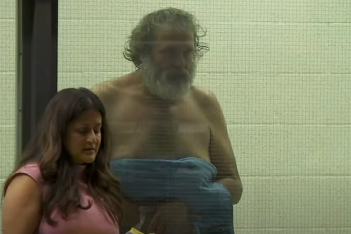 https://www.iefimerida.gr/sites/default/files/styles/medium_article_image/public/2025-05/aniston-stalker.jpg?itok=0IXxY-u6