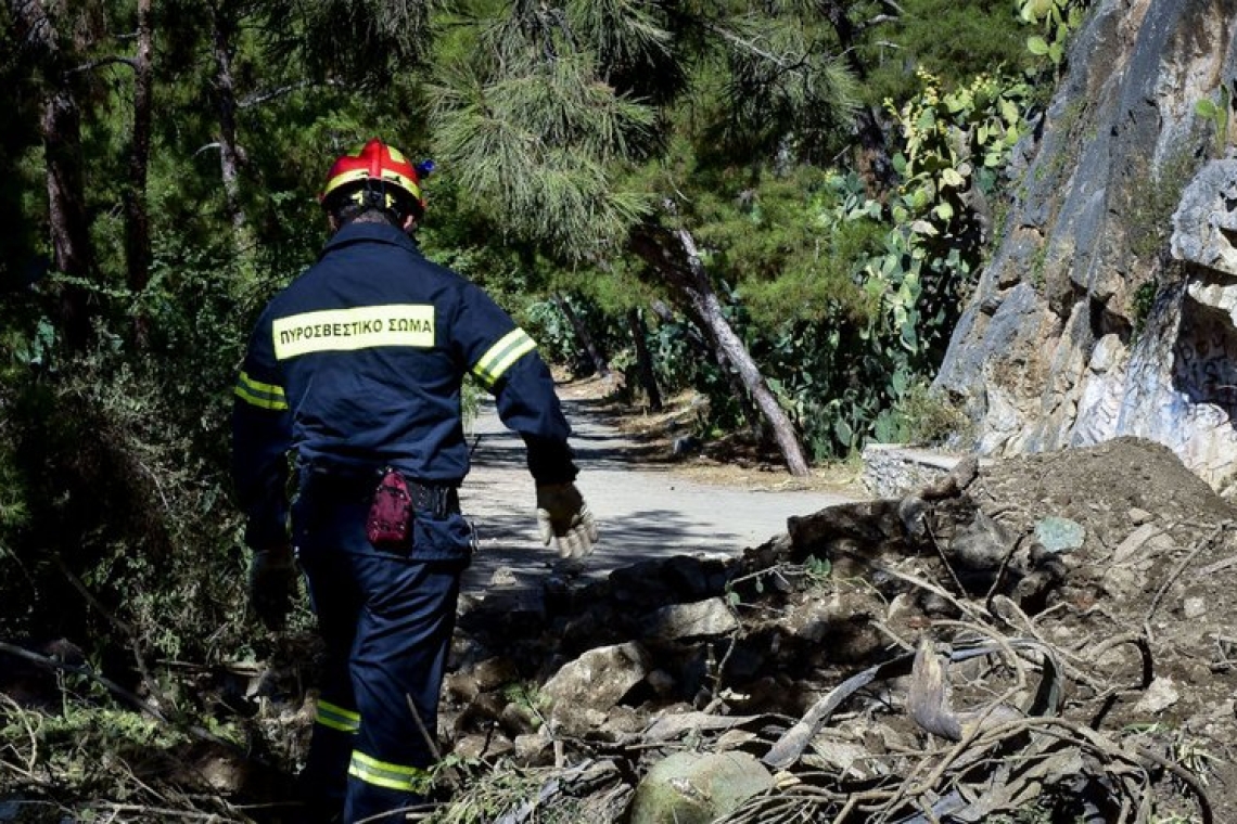 Απεγκλωβισμός εργάτη σε χαράδρα στην Κέρκυρα στον Κοντογιαλό
