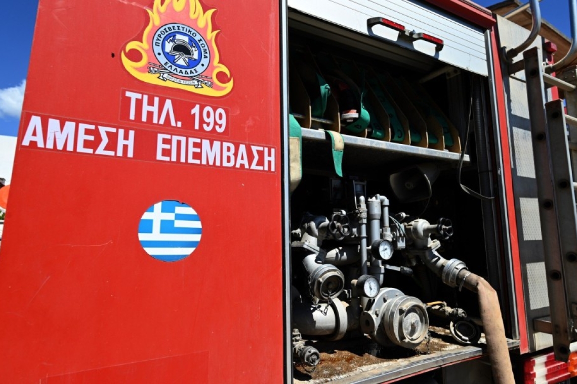 Φωτιά σε ακατοίκητο κτίριο στον Βύρωνα