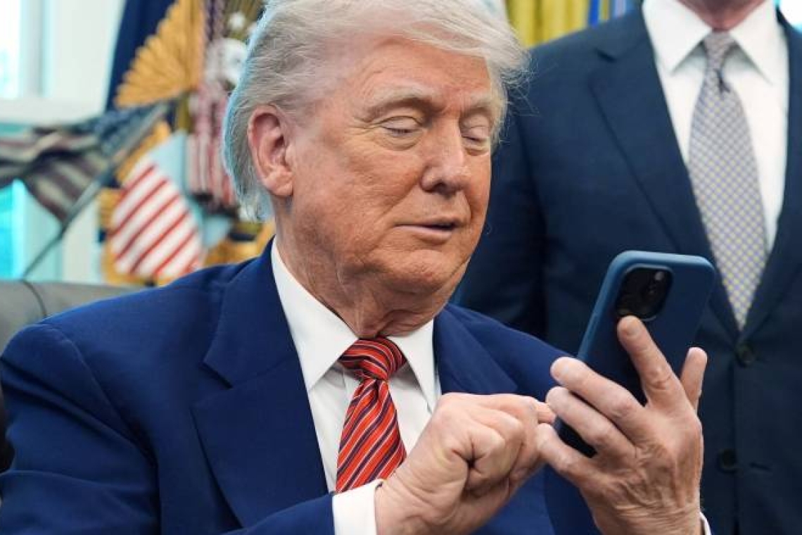 Ο Τραμπ «παγώνει» νέες φοιτητικές βίζες και επιβάλλει αυστηρούς ελέγχους στα social media