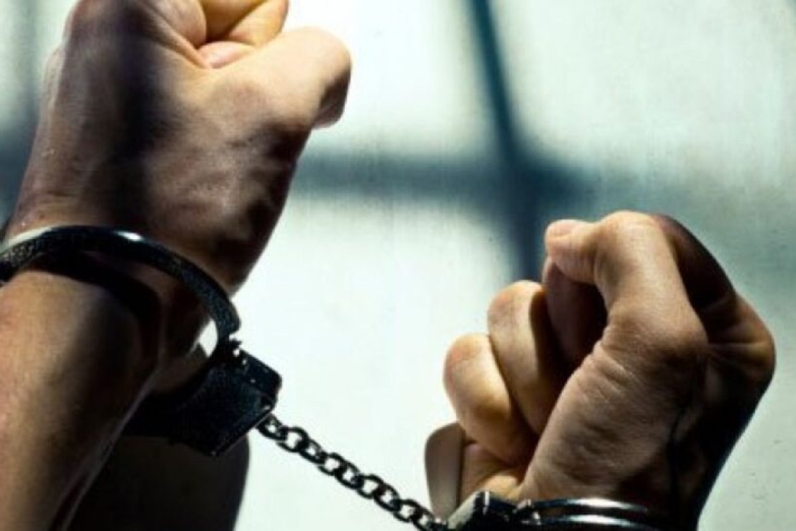 Σύλληψη ανήλικης συμμορίας στον Βύρωνα για ληστείες ψιλικατζίδικων