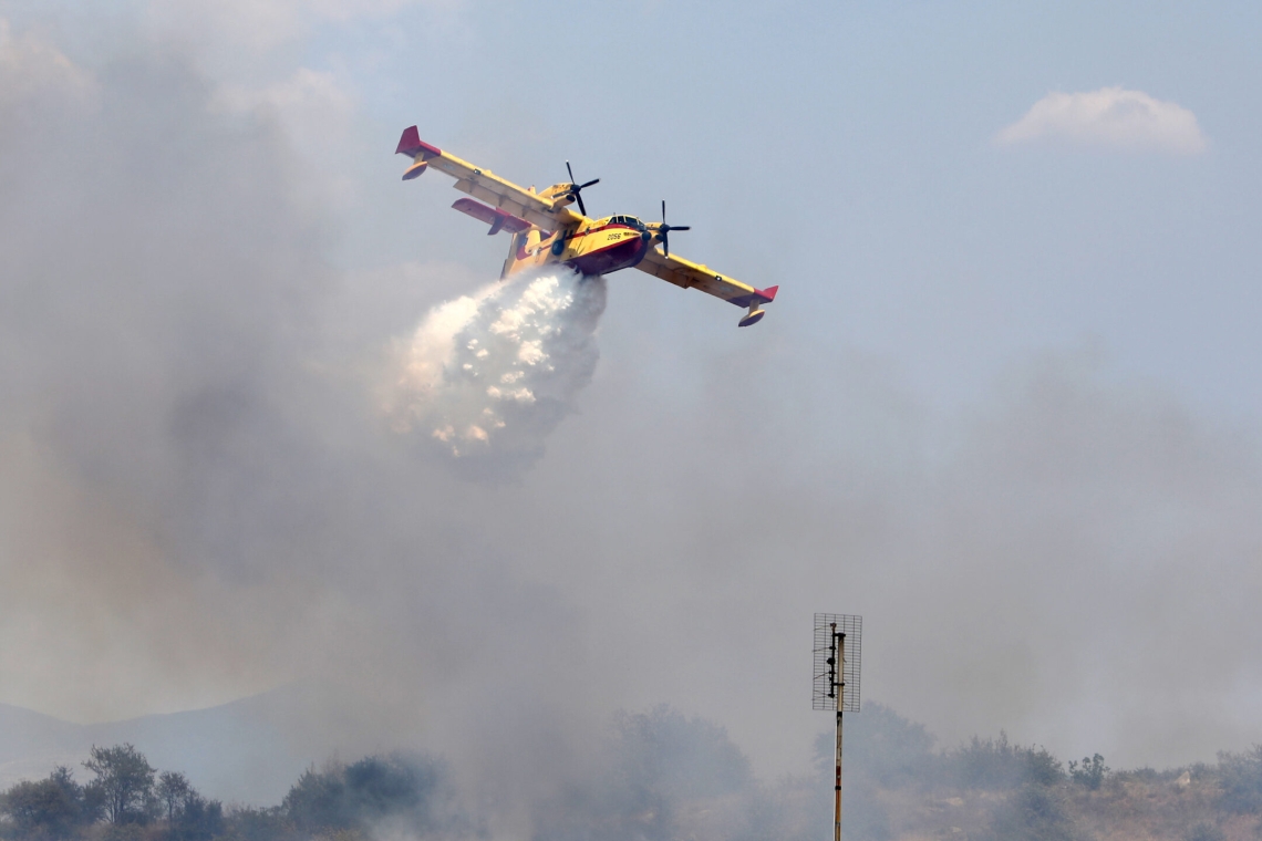 Πυρκαγιά στη Μεσσηνία: Ενισχύσεις από πυροσβέστες και εναέρια μέσα