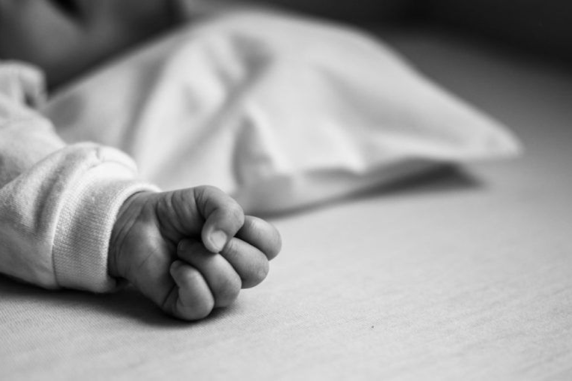 Αιφνίδιος θάνατος βρέφους στην Πάρο: Συνελήφθησαν οι γονείς του