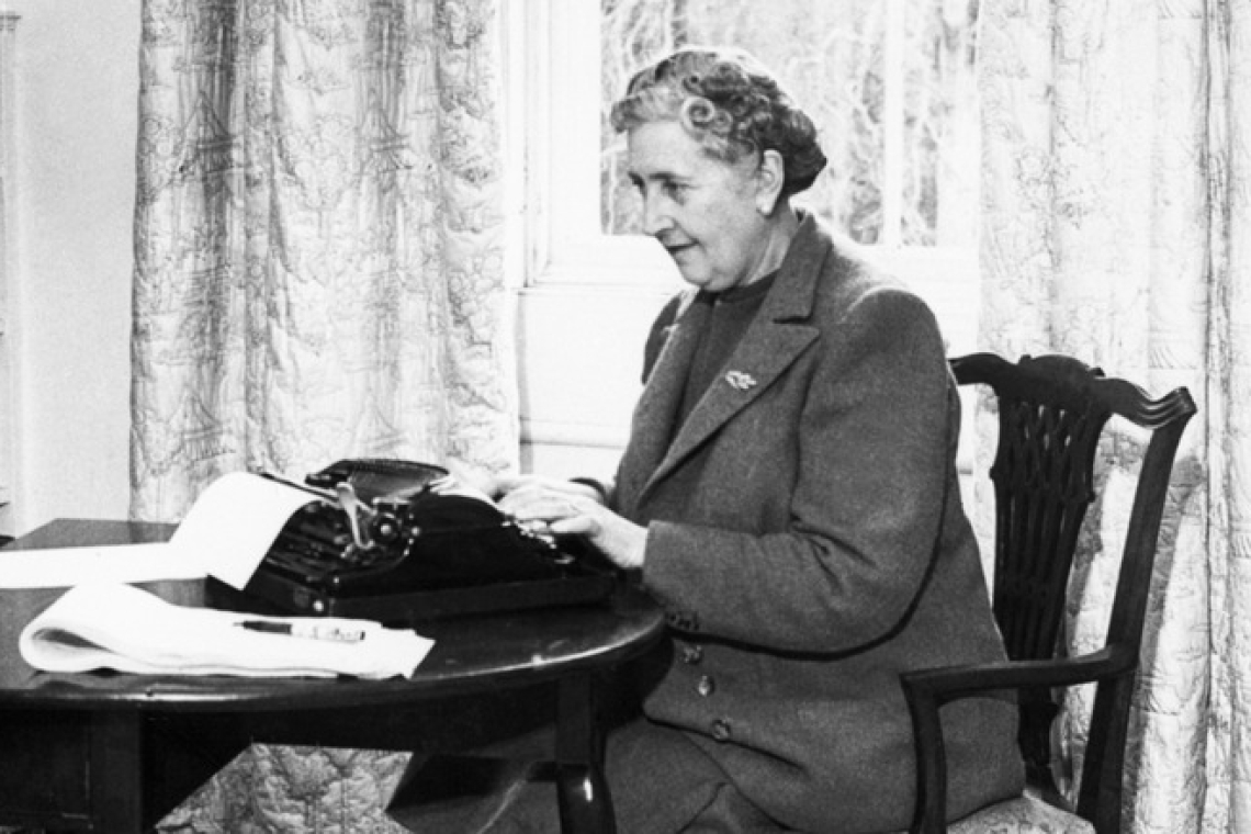 Άγκαθα Κρίστι: Το πέτρινο φέρετρο 