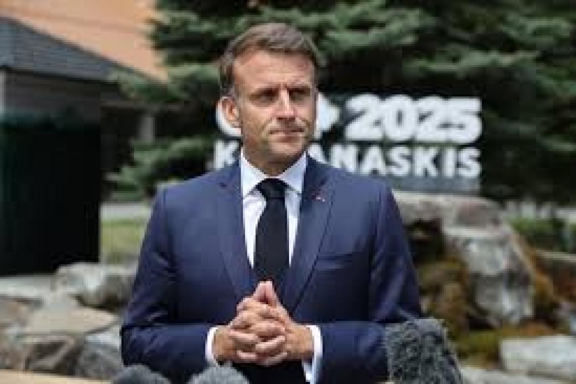 Μακρόν: Αντίθετος σε στρατιωτική δράση κατά του Ιράν