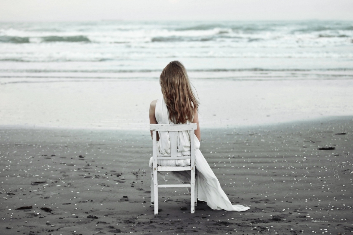 Η γυναίκα που ένιωθε το σώμα της… από μακριά