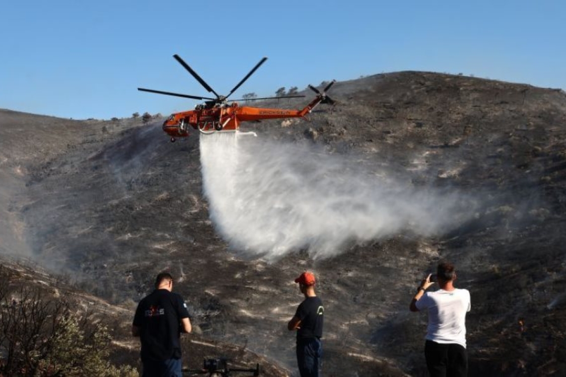 Από καλώδιο του ΔΕΔΔΗΕ ξεκίνησε η πυρκαγιά στην Παλαιά Φώκαια