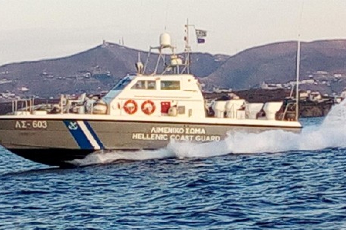Πάρος: Πρόσκρουση επιβατηγού πλοίου με 1.012 επιβάτες στην προβλήτα