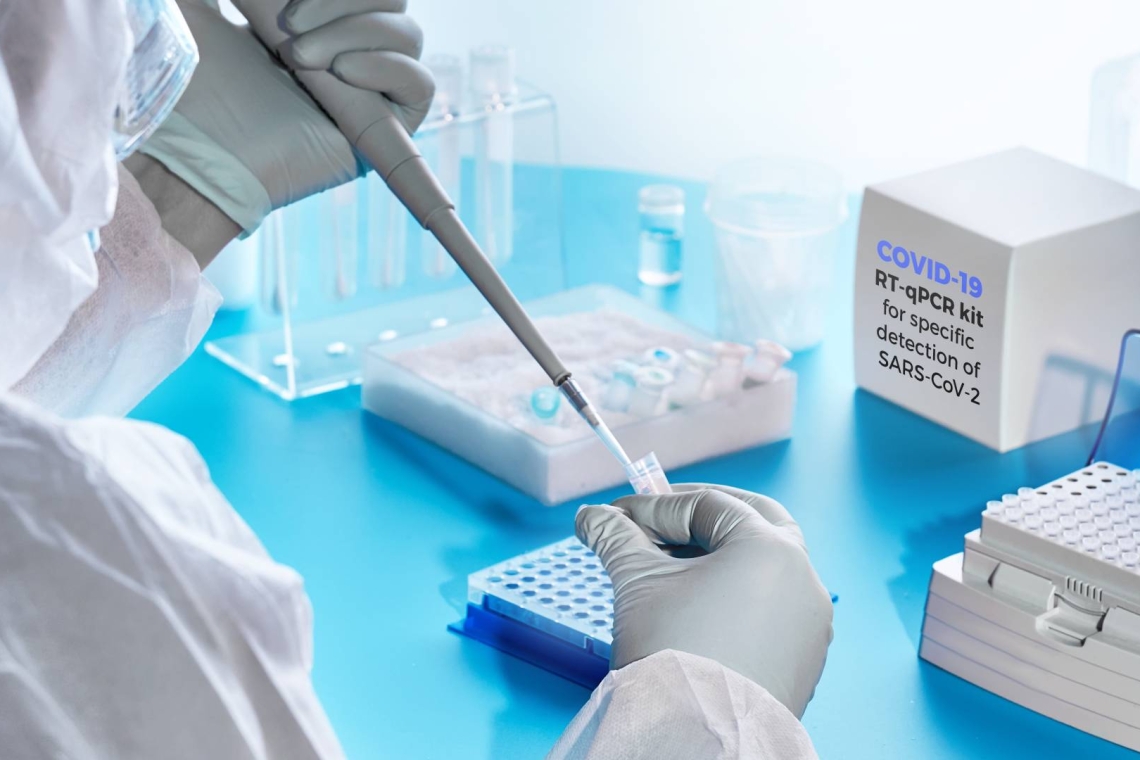 Αύξηση διασποράς κορονοϊού: Κυριαρχεί η παραλλαγή XEC