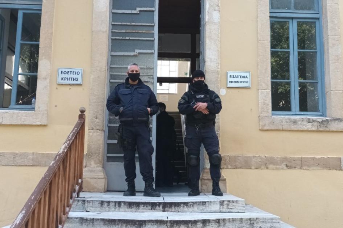 Καταδίκη 63χρονου καθηγητή στα Χανιά για ασέλγεια σε μαθήτριες