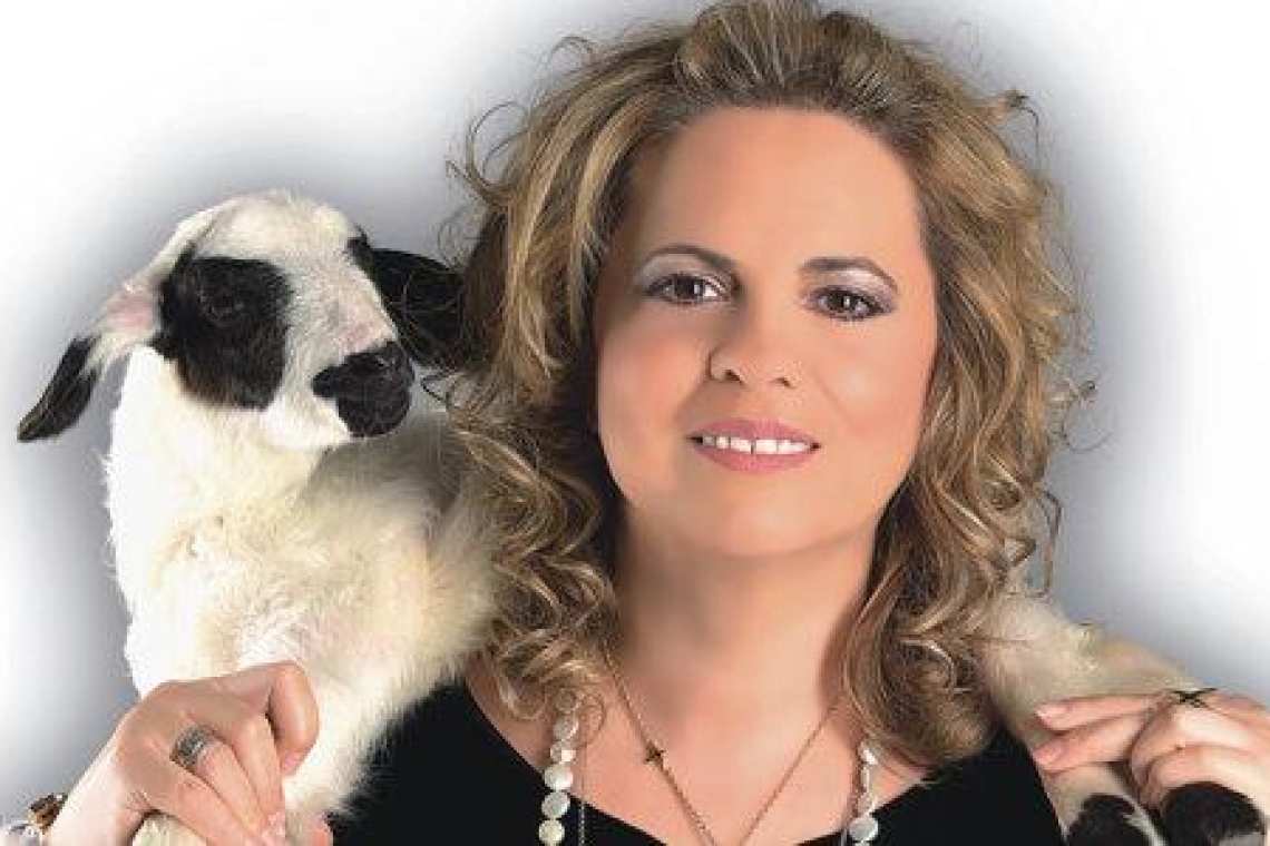 Η Έφη Θώδη μιλάει για τις απώλειες που την επηρέασαν και το μπότοξ