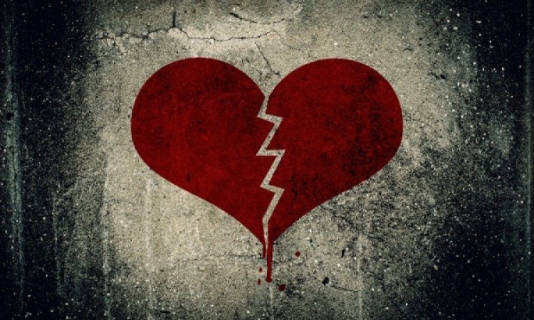 Δεν σου λείπει αυτός. Σου λείπει το πώς ένιωθες όταν ήσουν μαζί του