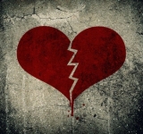 Δεν σου λείπει αυτός. Σου λείπει το πώς ένιωθες όταν ήσουν μαζί του