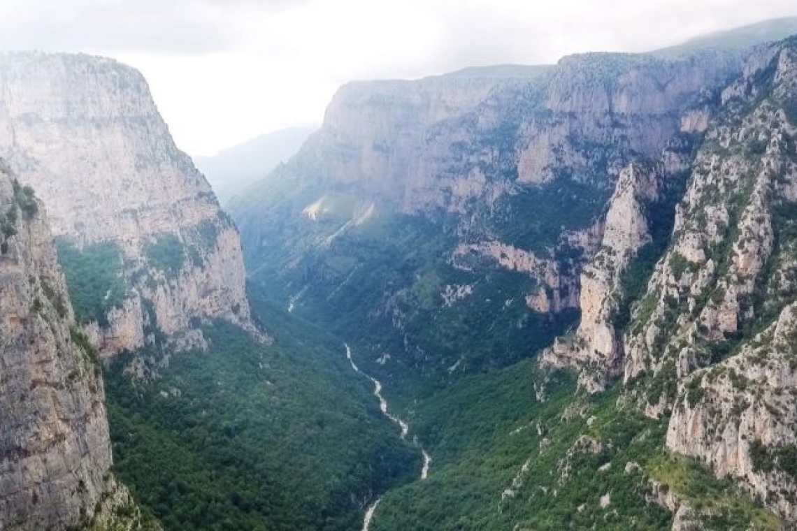 Διάσωση γυναίκας στο φαράγγι του Βίκου στα Ιωάννινα