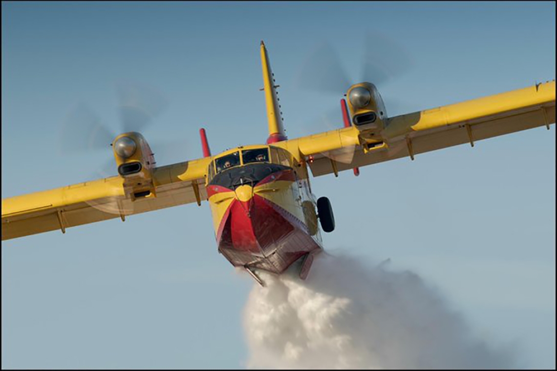 Ιταλικά Canadair συνδράμουν στις πυρκαγιές της Ελλάδας