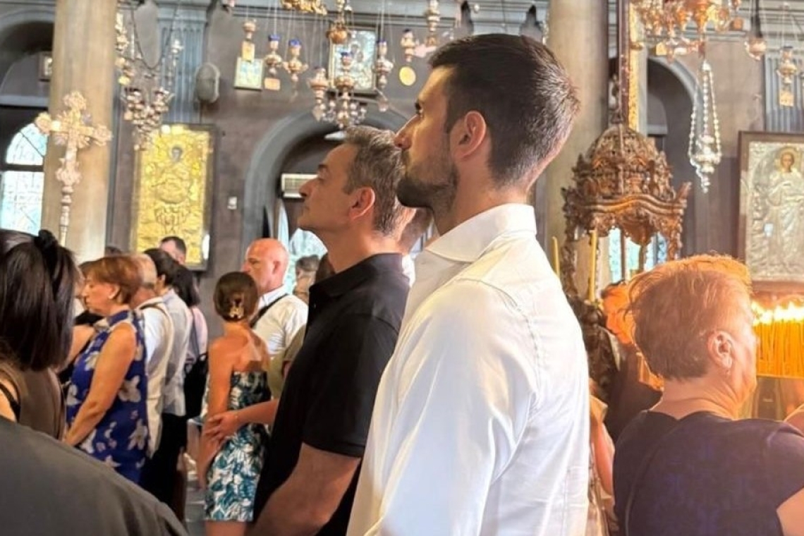 Μητσοτάκης και Τζόκοβιτς προσκύνησαν στην Παναγία της Τήνου