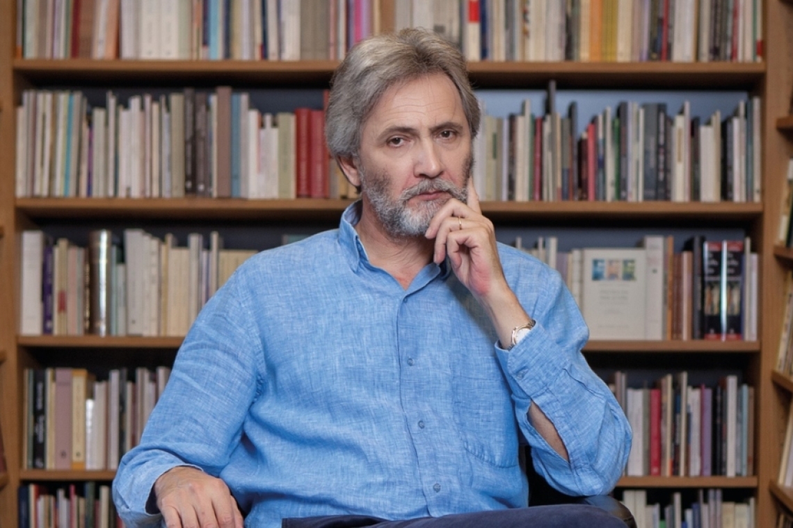 Γιάννης Καλπούζος: Άγιοι δαίμονες