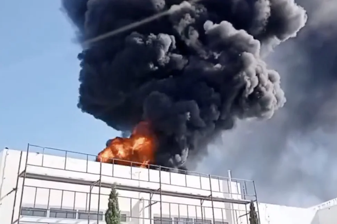 Μεγάλη φωτιά στο μουσικό σχολείο Παλλήνης: Συναγερμός στην Πυροσβεστική