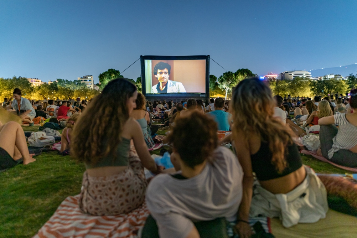 Το καλοκαίρι που η τηλεόραση έπαιζε μόνο μία ταινία