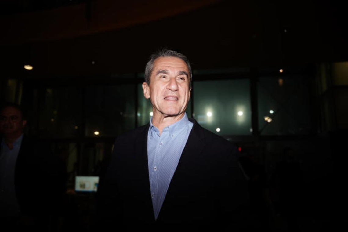 Μεταγραφή Λοβέρδου: Η «γαλάζια» κίνηση και οι αντιδράσεις στη ΝΔ