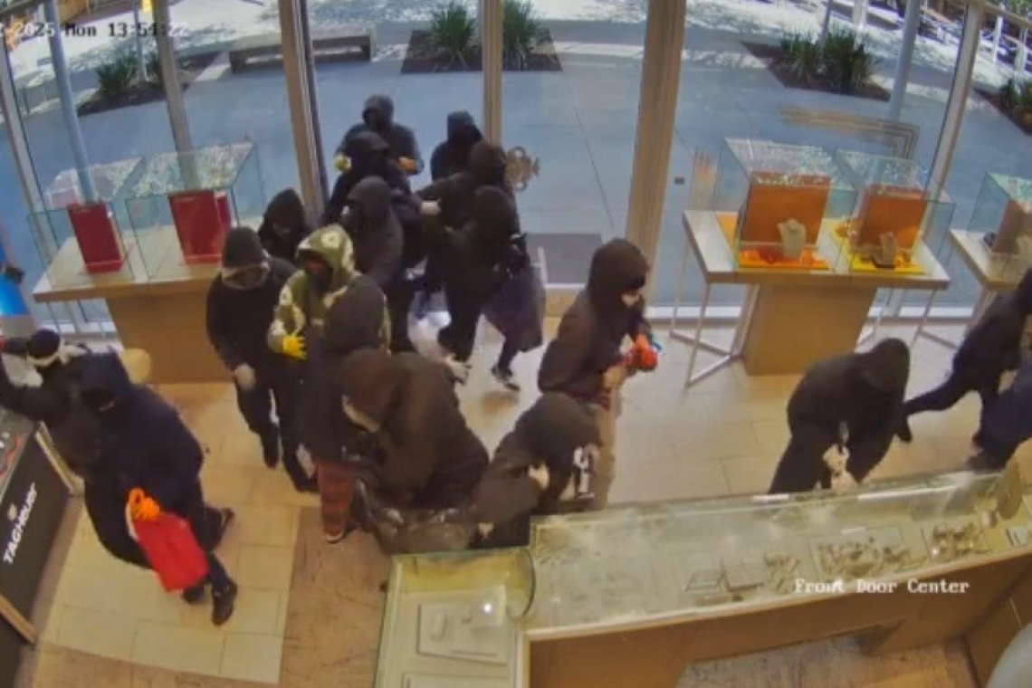 Καλιφόρνια: Ληστεία κοσμηματοπωλείου με λεία 1 εκατ. δολάρια