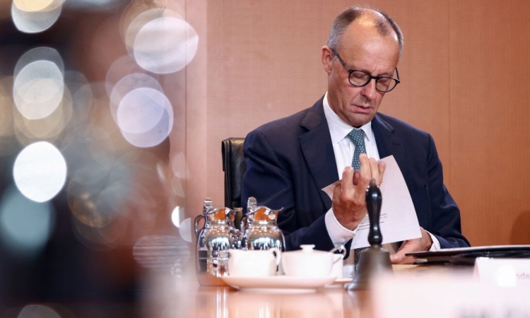 Μερτς: Πρόσκληση στον Σύρο πρόεδρο για τον επαναπατρισμό προσφύγων