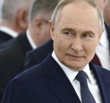 Η 11χρονη που «στρίμωξε» τον Πούτιν για τον θείο της